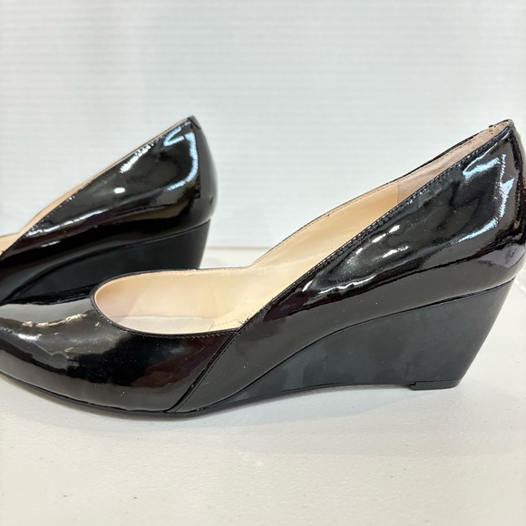 Easy Spirit Glossy Black Wedges - Picture 2 of 6